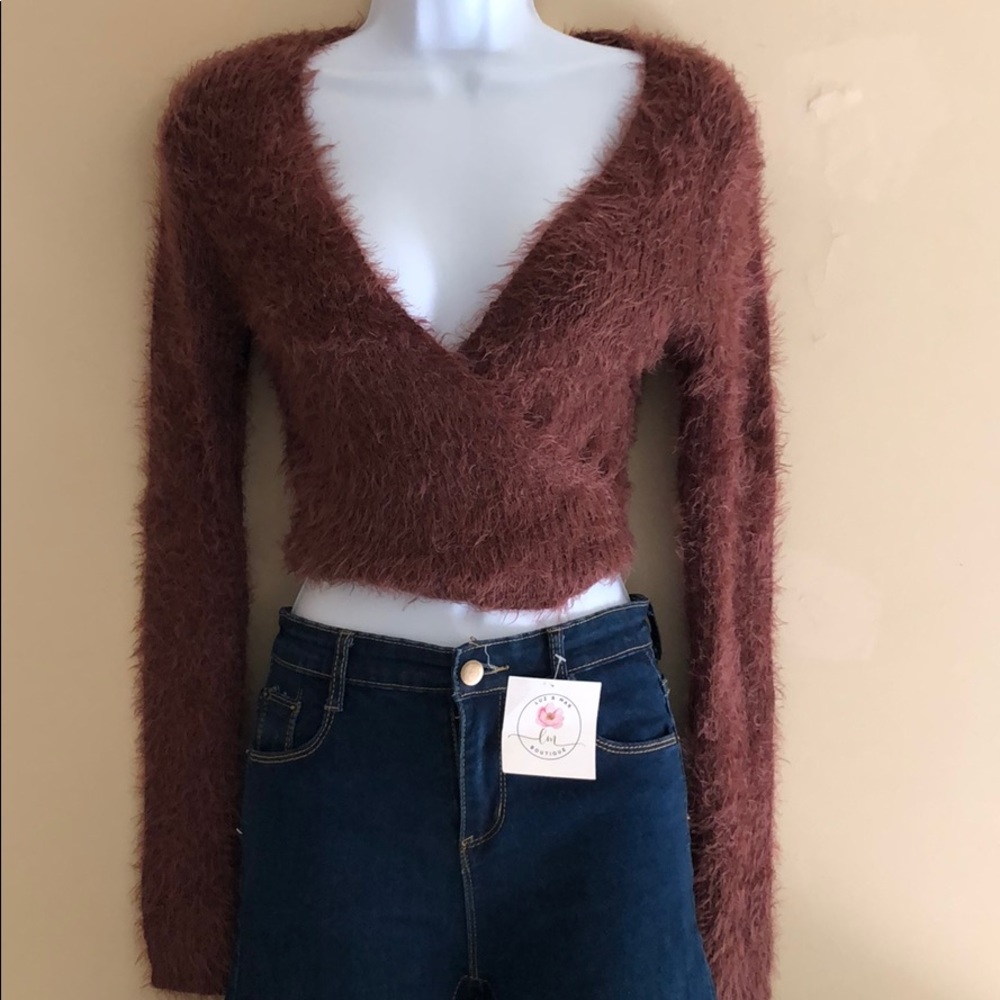 V neck sweater